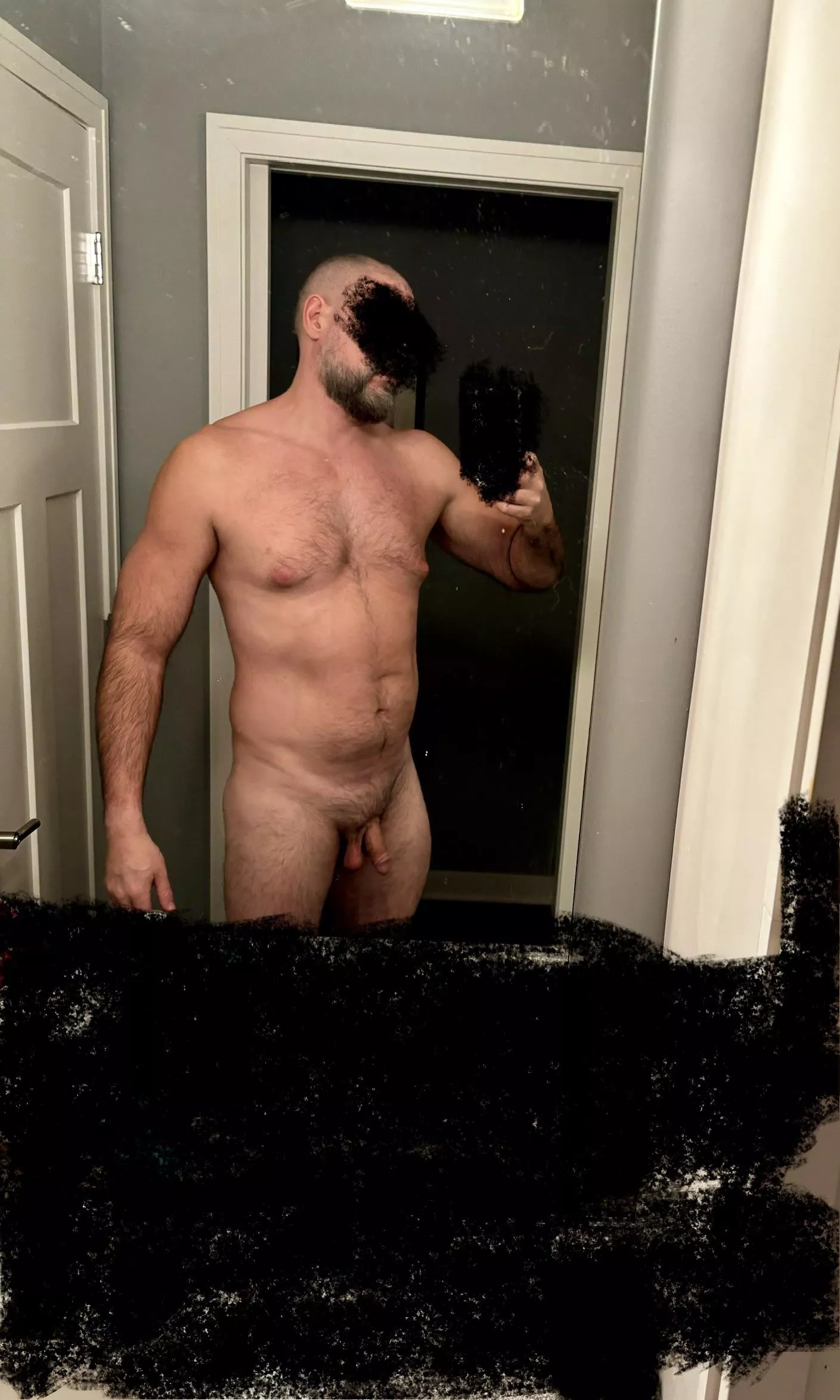 Nude and relaxing (50)