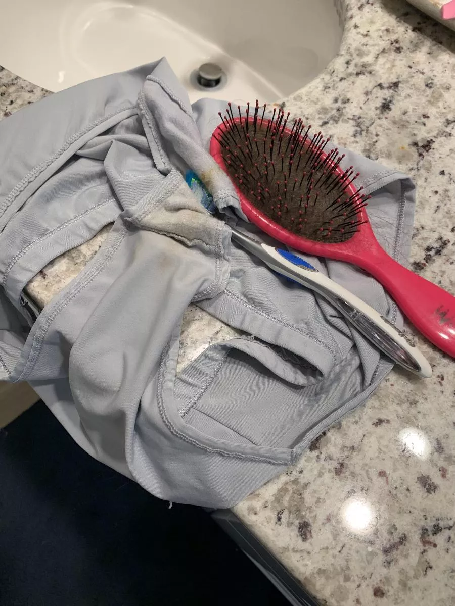 Sd dirty panties And toothbrush with her cum stains