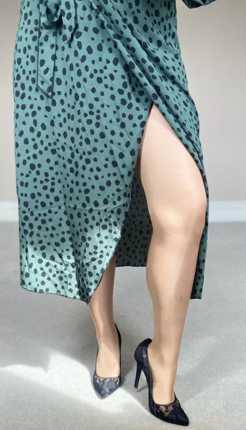 Tell me your nylon fantasies