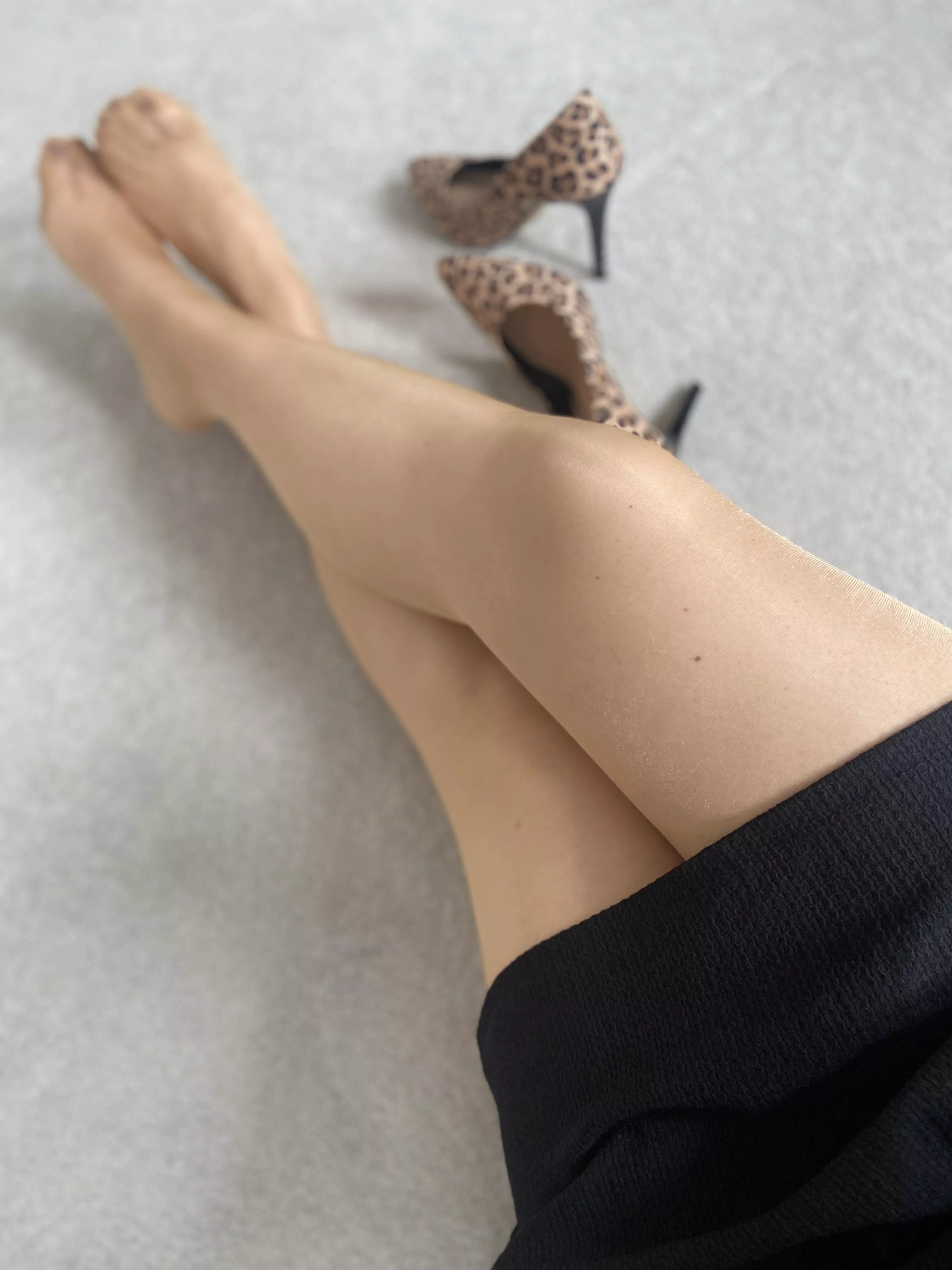 Tell me your pantyhose fantasy