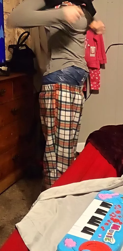 The Wifey in a blue megamax from Northshore.