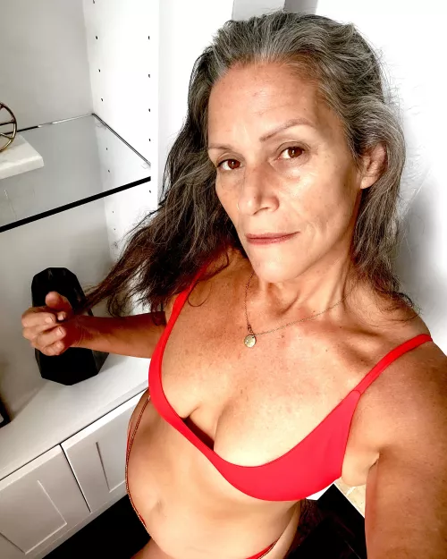 @therealgilfgoddess Live out your age gap fantasy with me