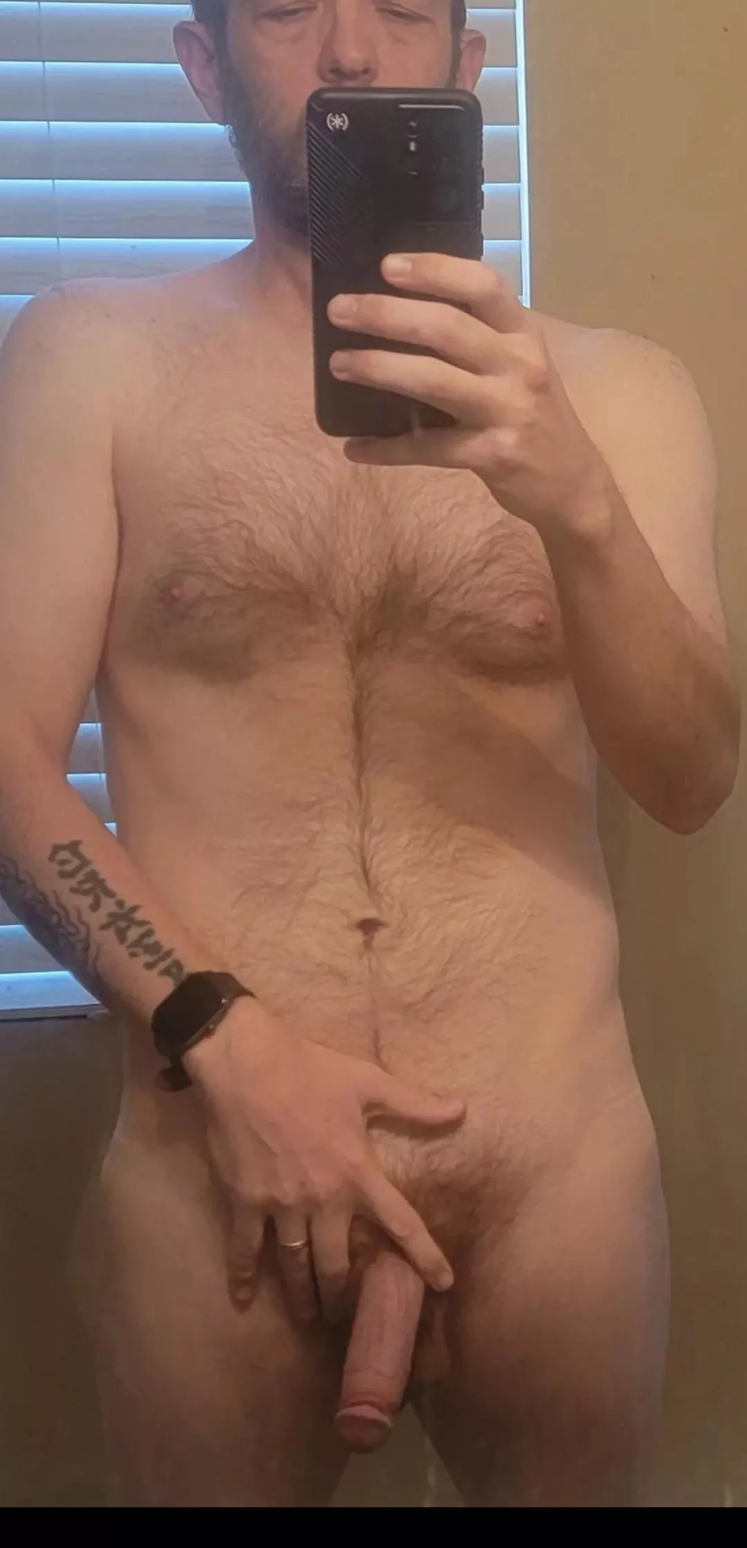 (48) Allow me to introduce myself.