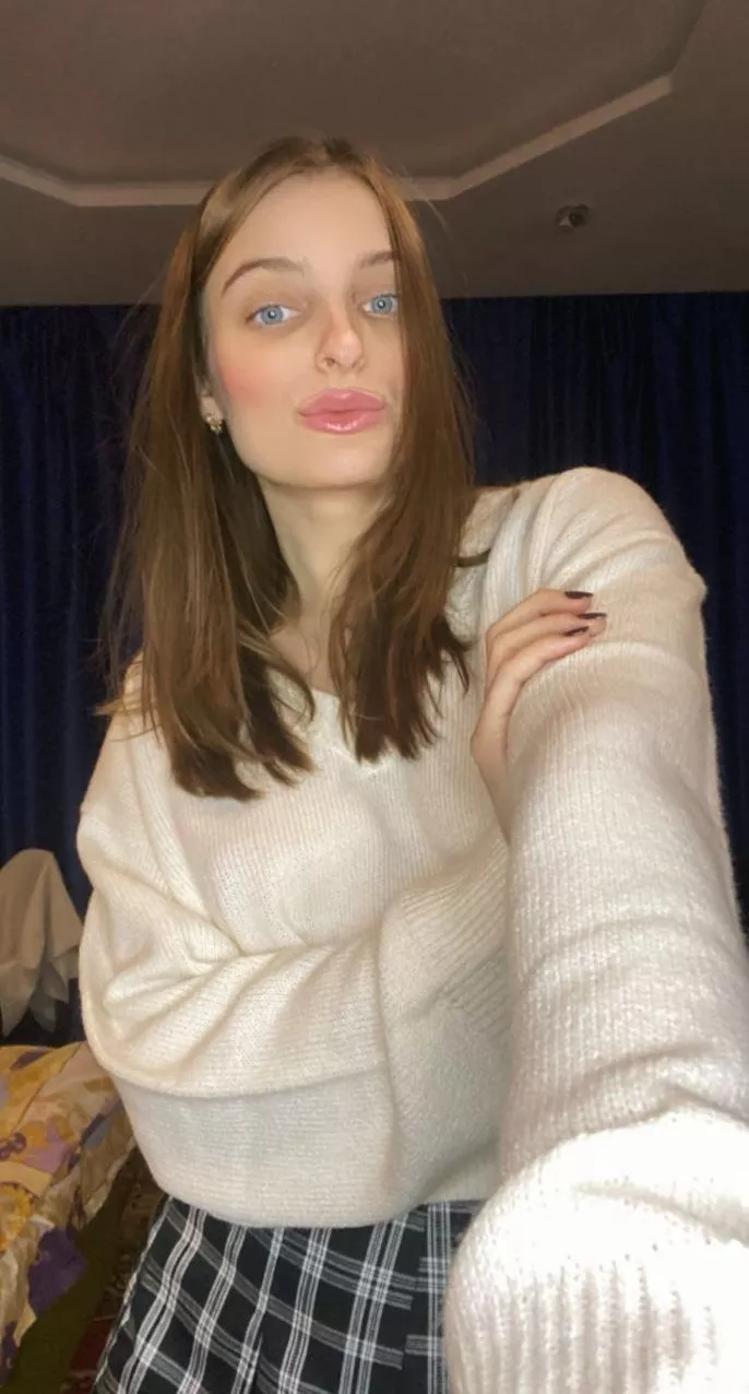 About to visit my aunt, how am I looking today?