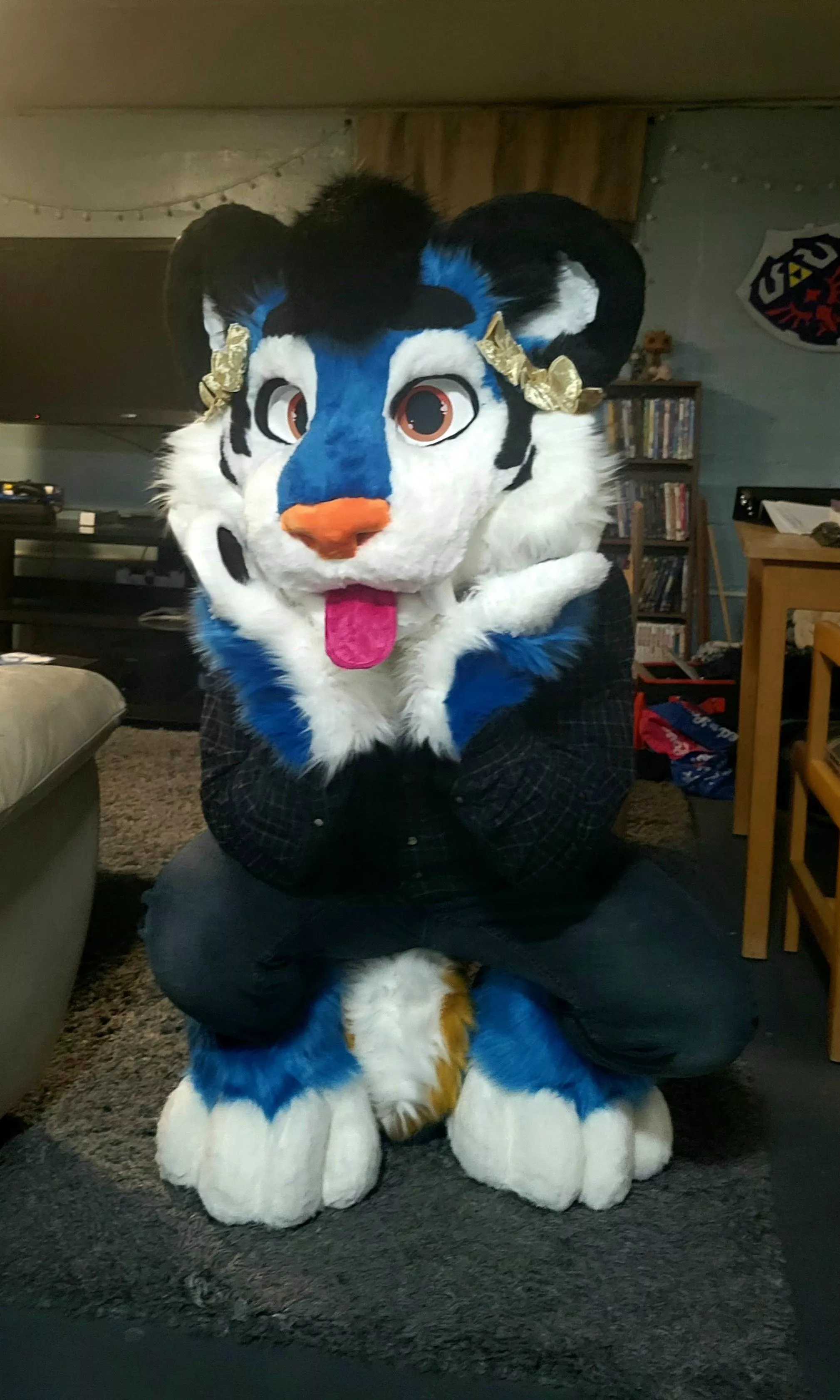After 4 years I finally got my fursuit! What do yall think?