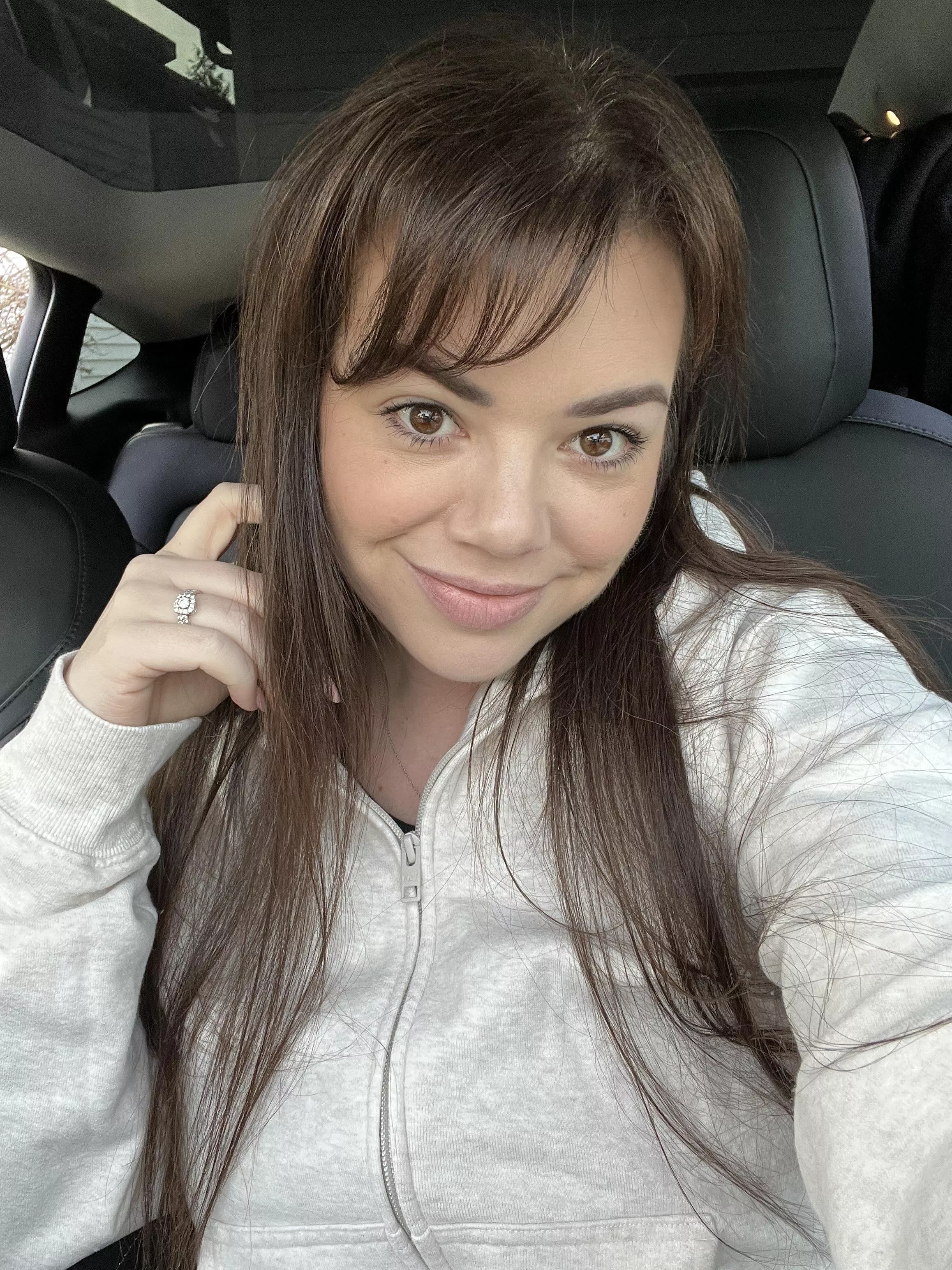 Car selfie queen!