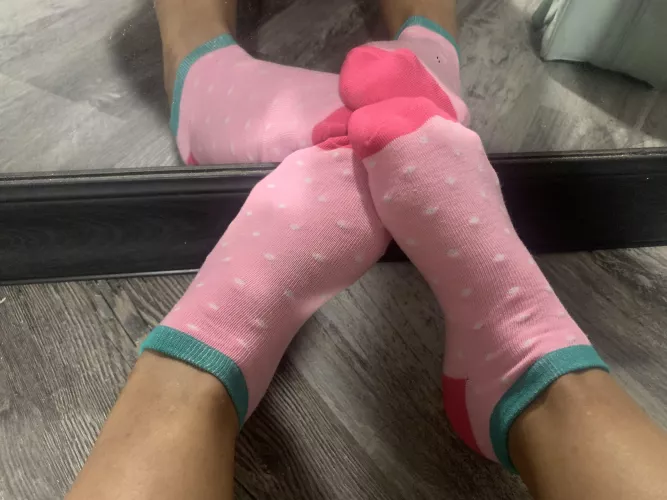 Cum get a taste of these strawberries:P [F]