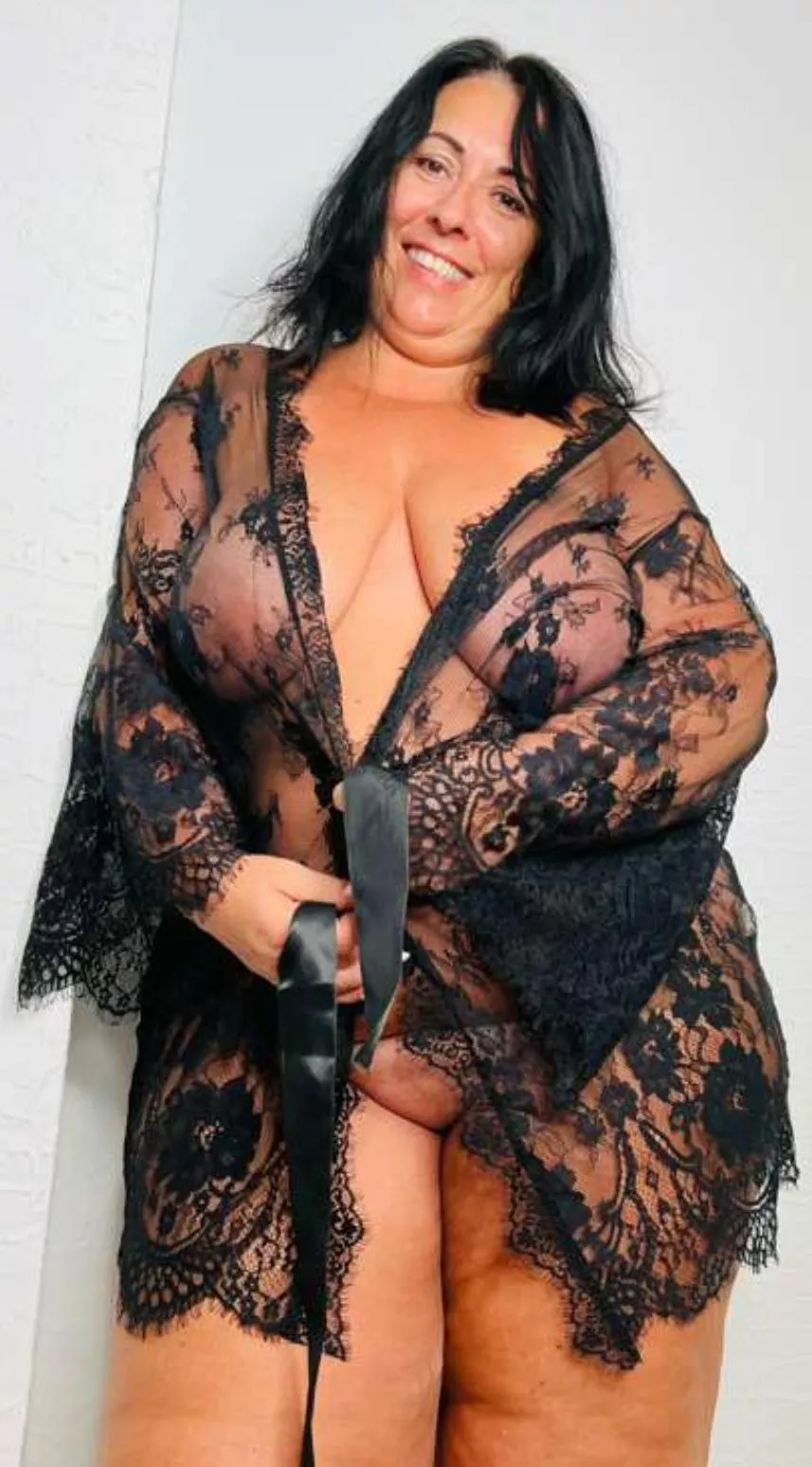 Do you like my new outfit?🤣