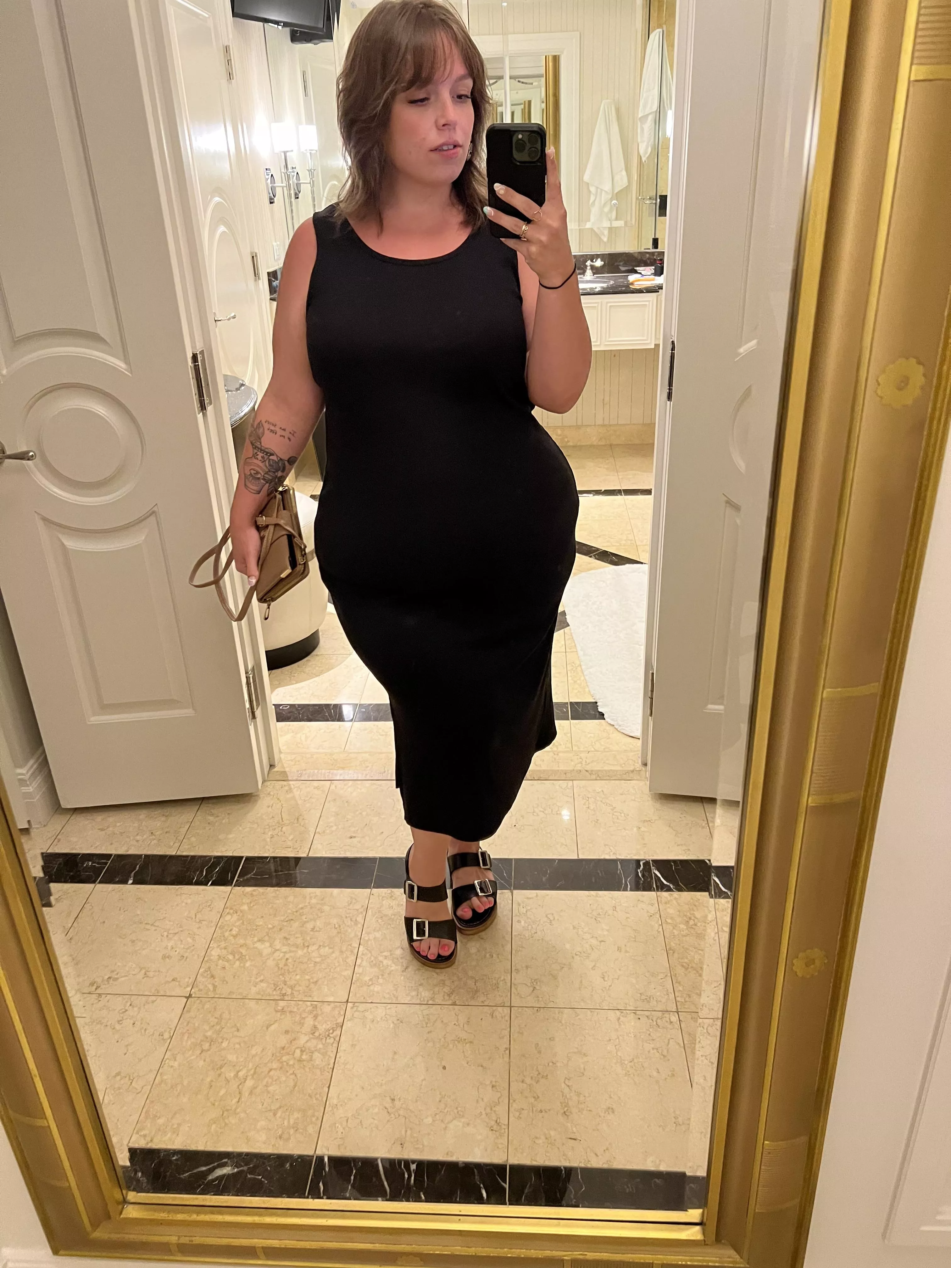 Dressed for date night 😊