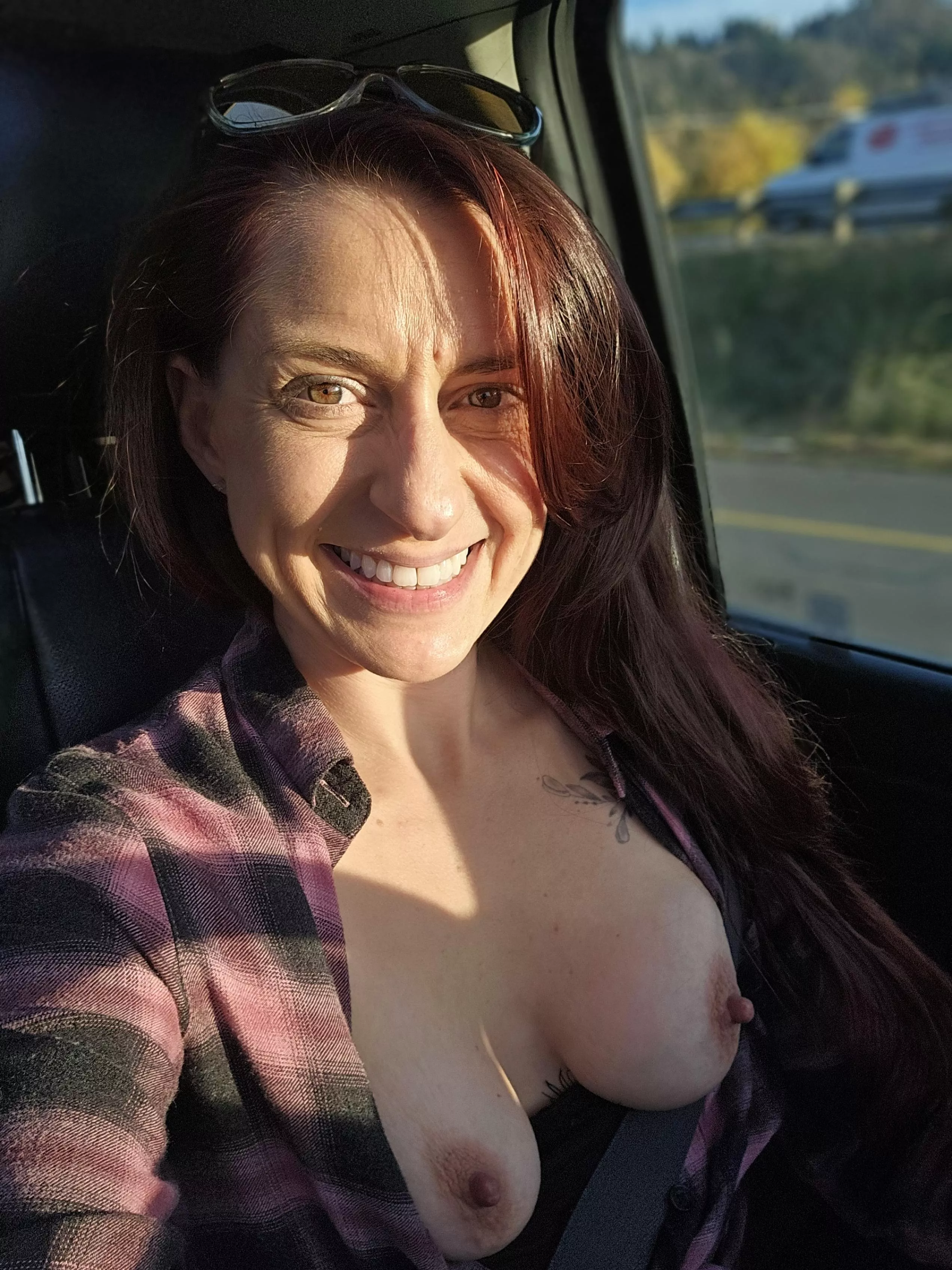 Flannel on, tits out