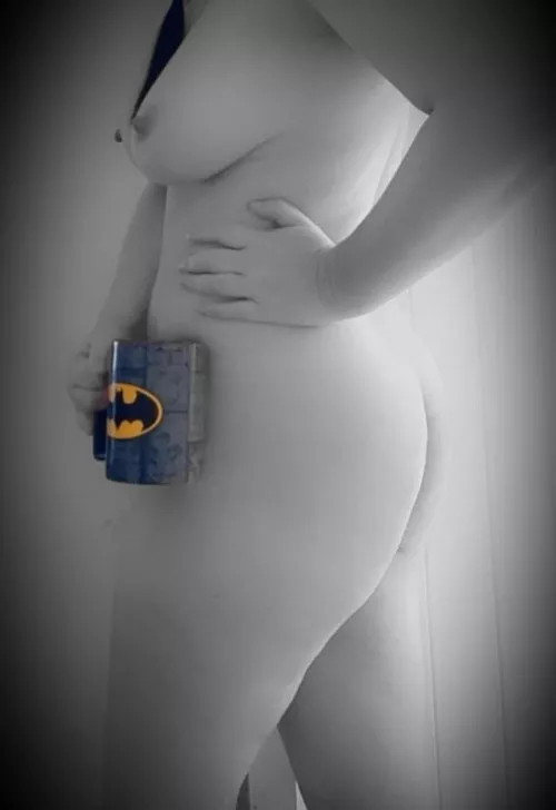 Happy Wednesday my sexy friends. Grab a coffee and follow me back to bed. We got some humping to do 😉