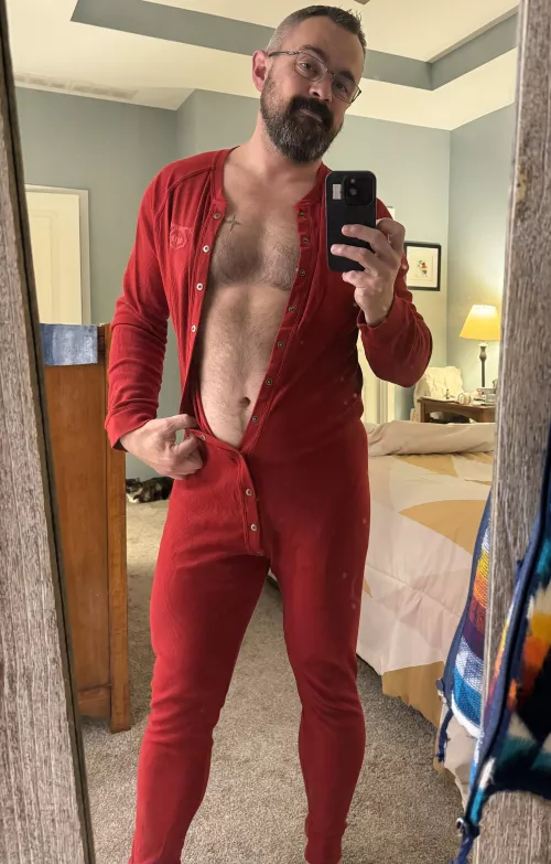 I need a cuddle buddy!