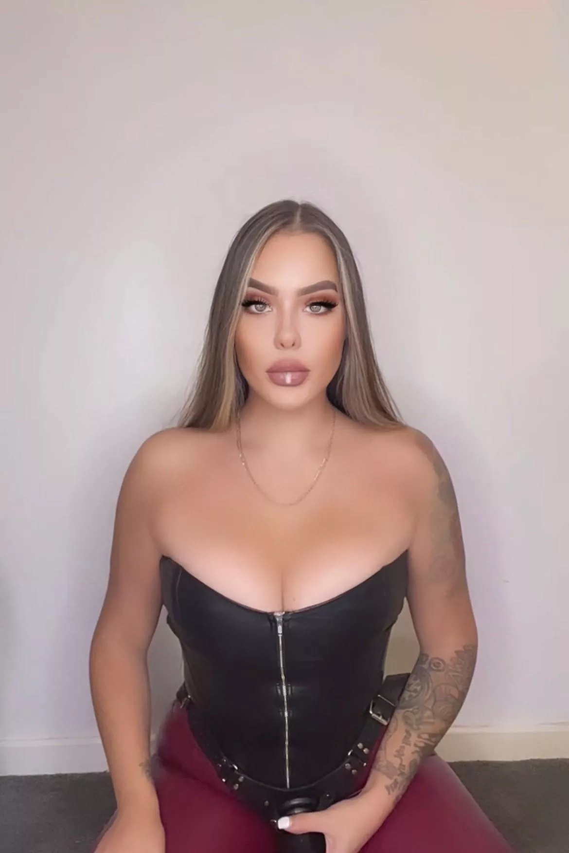 I think i look very slutty