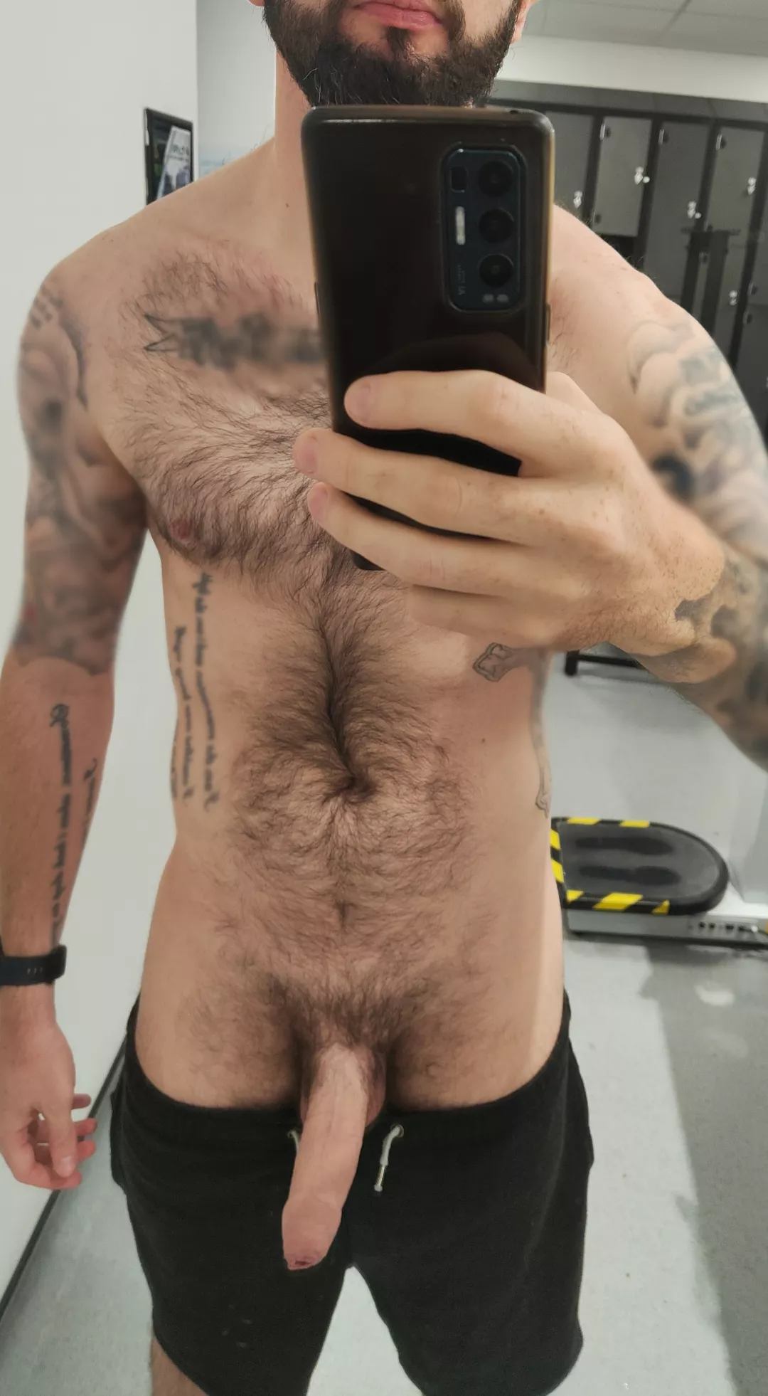 Meet me in the changing room (33)