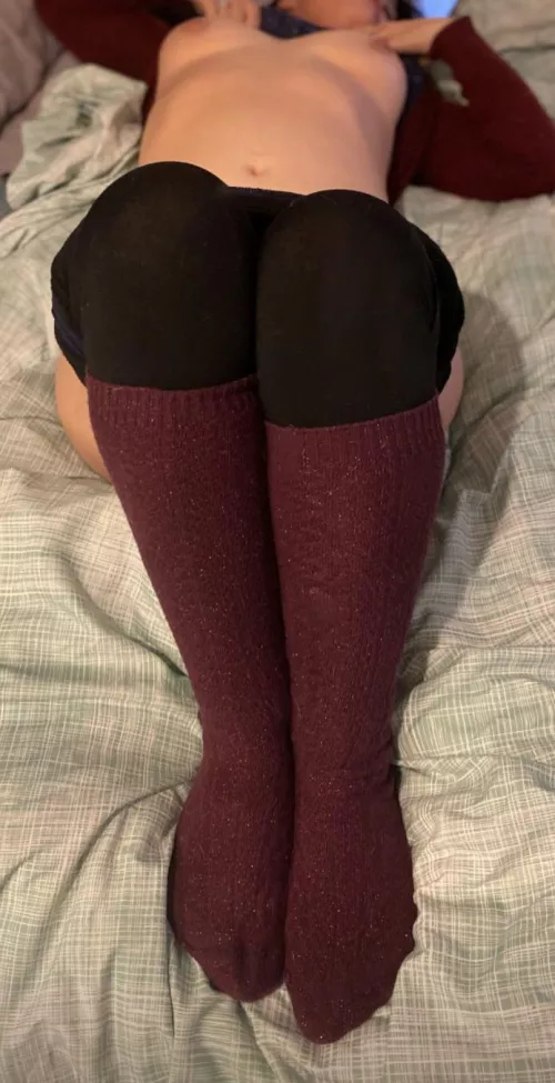 My 39yo Wife/Mom of 3 decided to show some more than usual as a thanks heading into Thanksgiving!