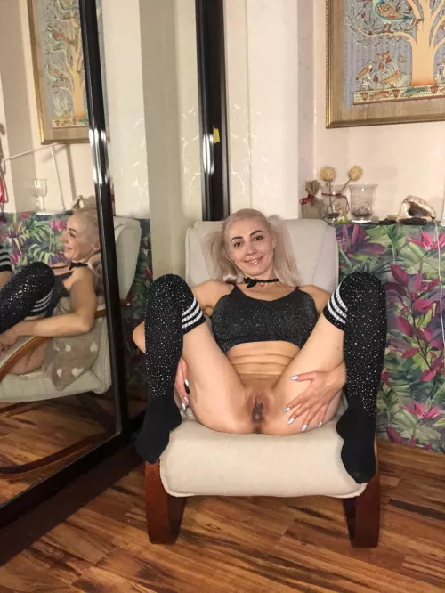 My tight little pussy is ready to be used