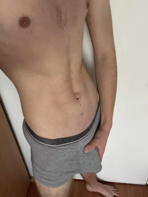 Someone give me a hand??