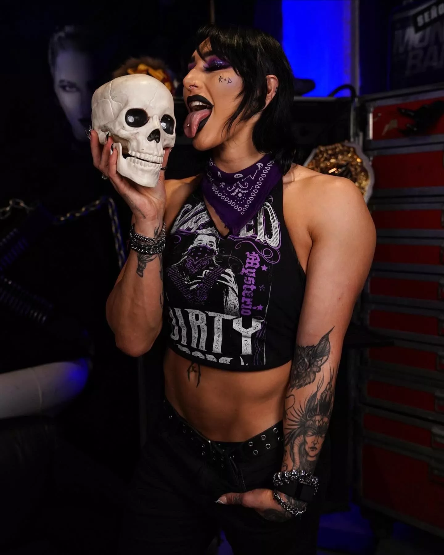 Wanna watch me stroke to Rhea Ripley? Let’s have some fun