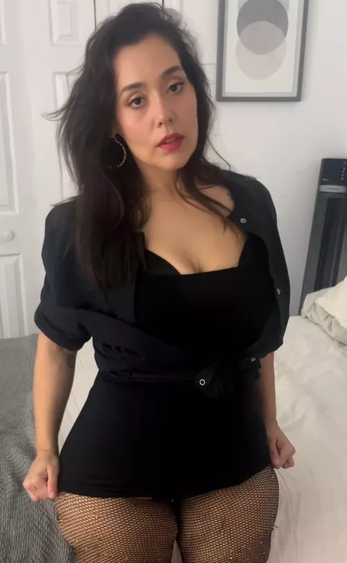 Would you invite me over for Thanksgiving? 🥰🥰🥰