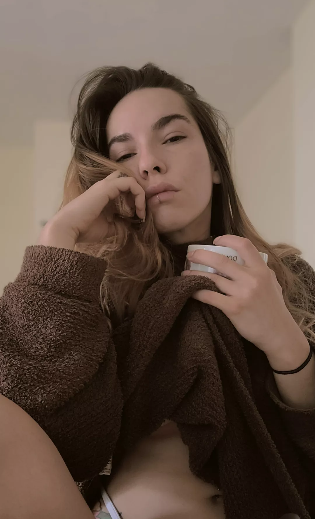 A rather sleepy morning ... I wish you could see what I have under this coat