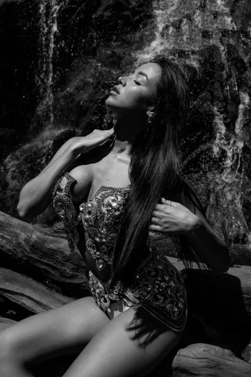 And yet, there are those who believe AI can substitute the allure of real-life moments 📸