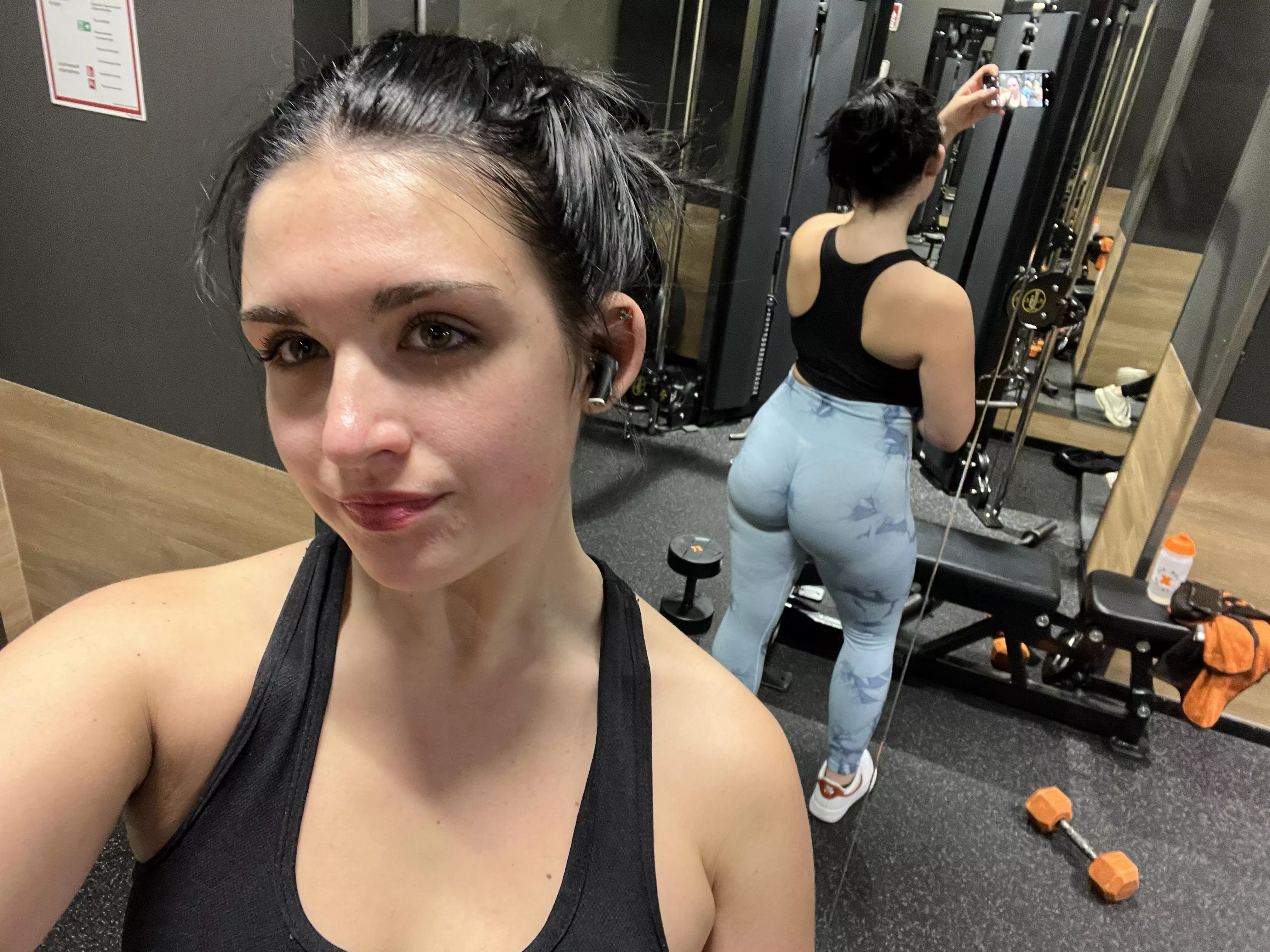 blue leggings for a 20 percent better pump