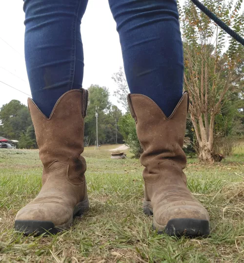 F34 Can you stay dry for mommy?