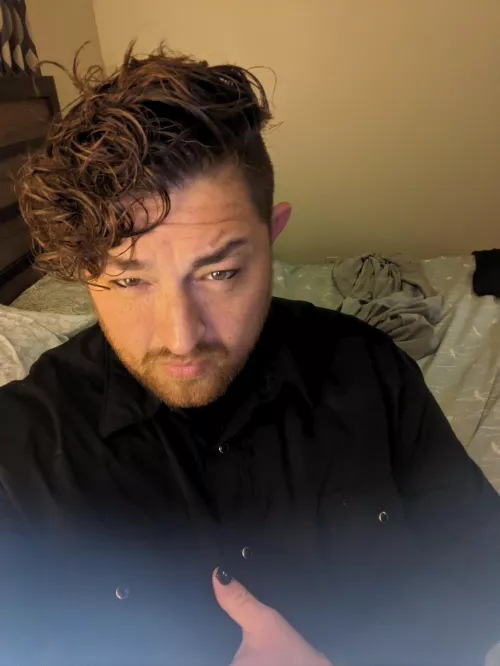 Heeey guys I'm in that sorta mood for a chat hit me up 😊