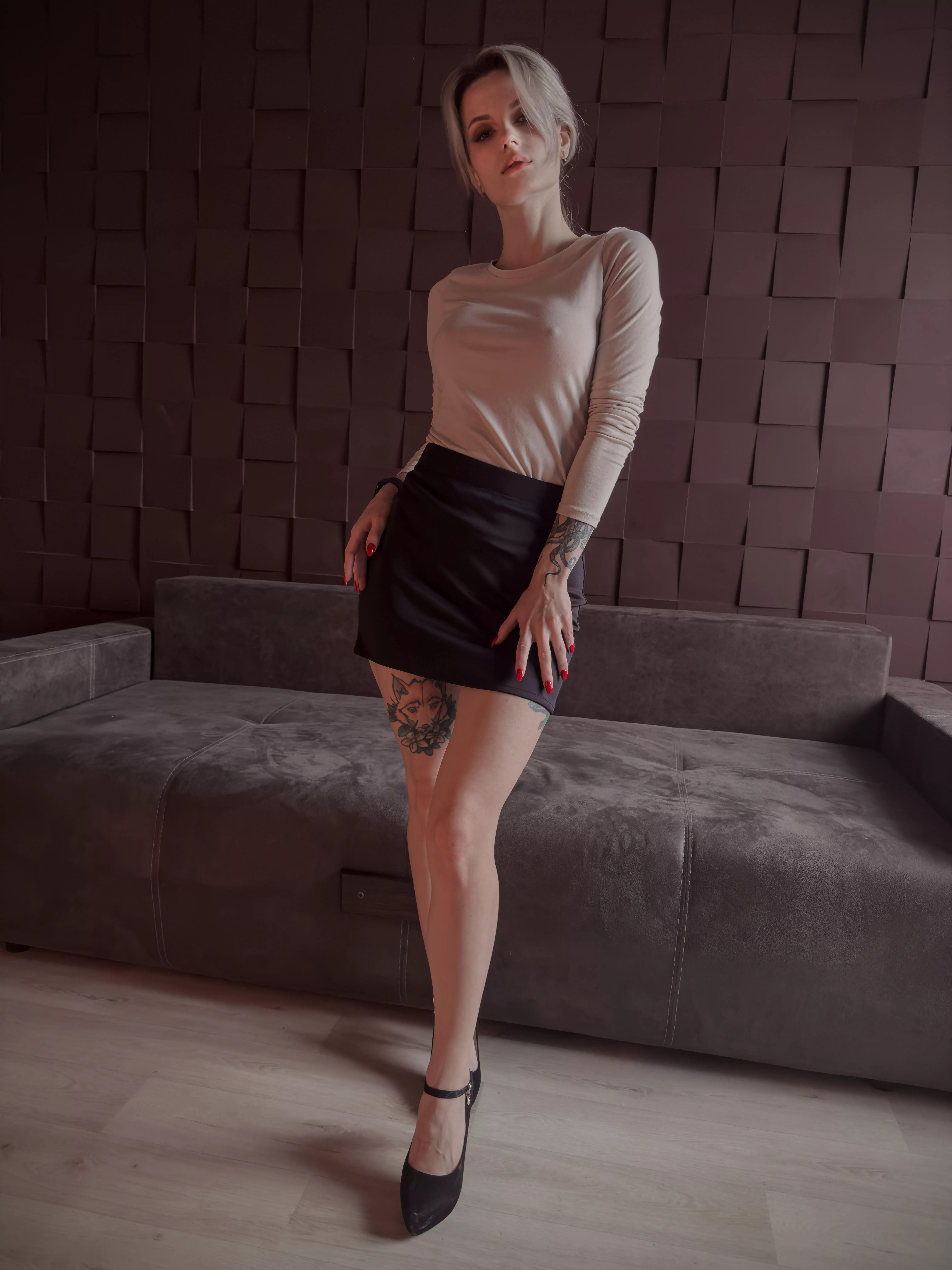 Hello! I'm your next door girl! Nice to meet you :)