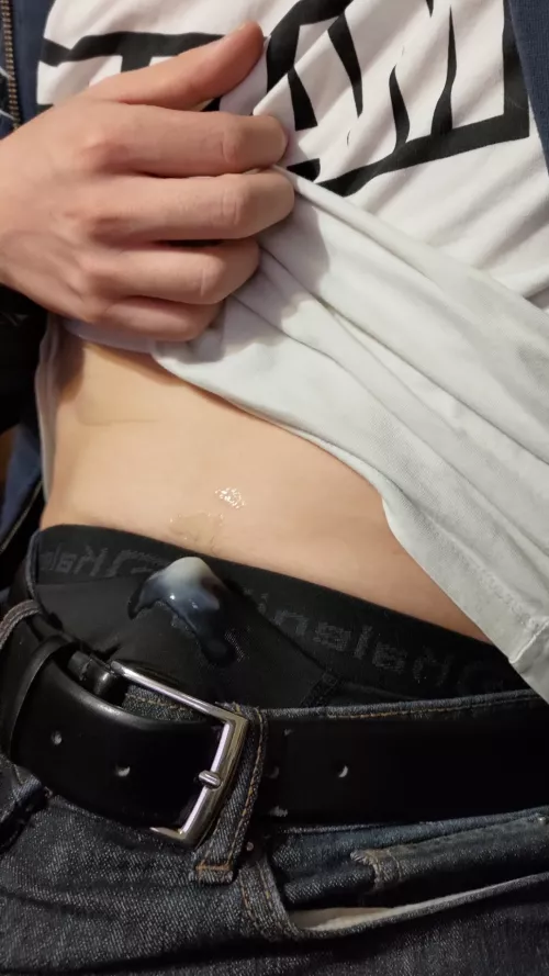 I was playing hentai games when I burst in my boxer hands free. It felt amazing