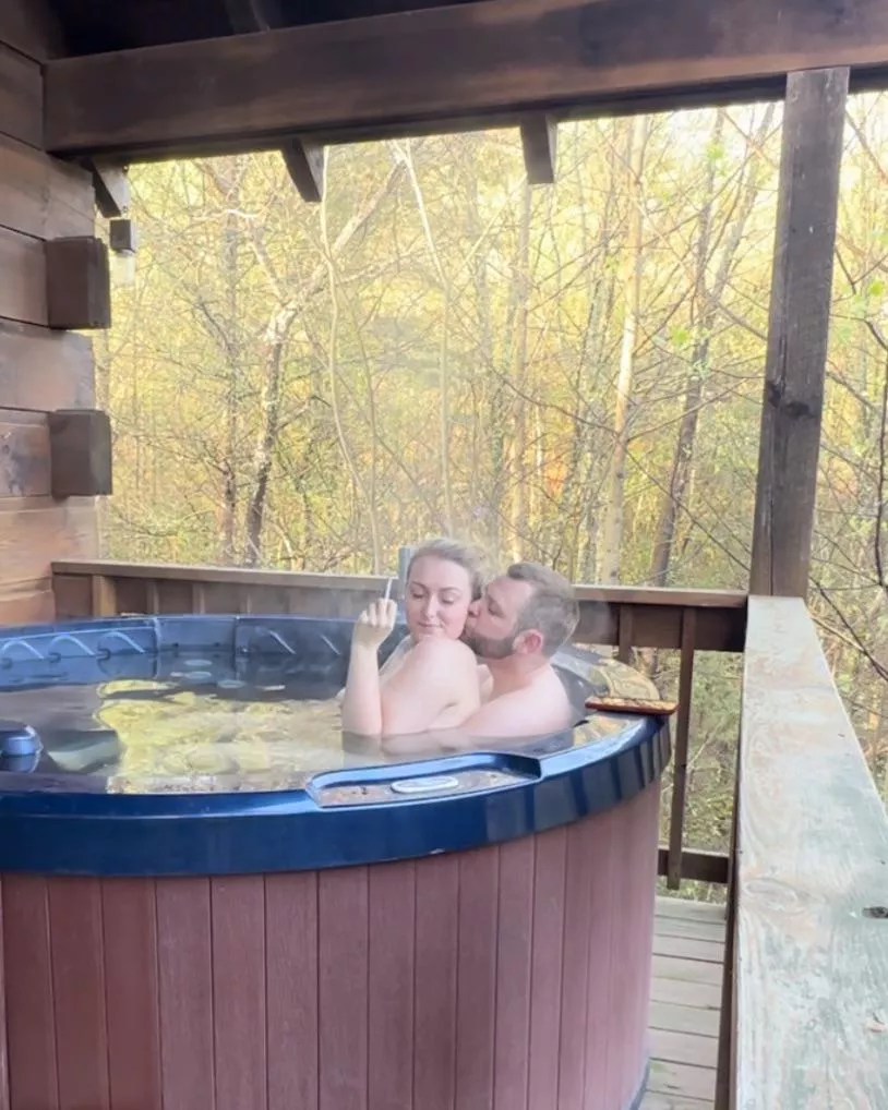 I’m a non-smoking wife who smokes to satisfy my husbands fetish. This is a perfect image of why I do it. The love I get from both my husband and fans is what makes it so enjoyable🥰🥰🥰