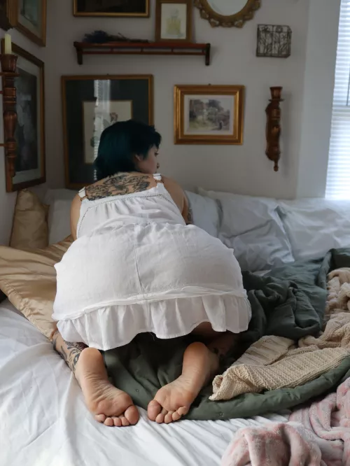 Just lift my dress for a quickie