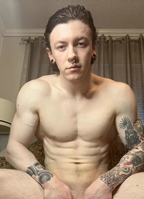 Kiss me while you ride me