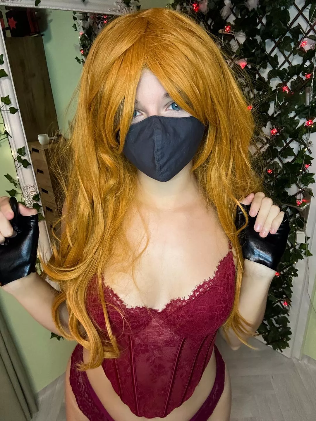 Loving my new corset [F]