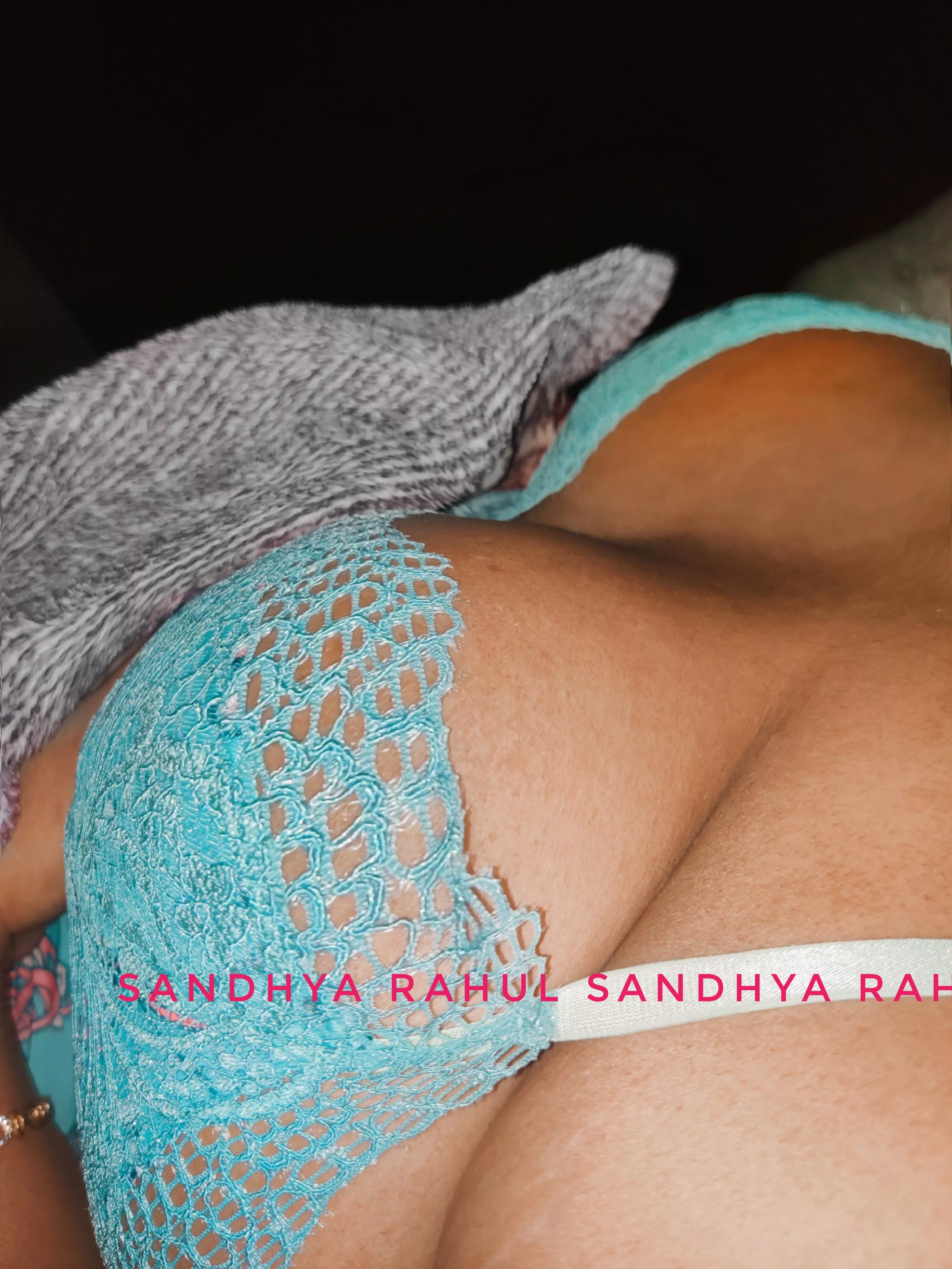 Mid week mood 💦💦🥂 [F]