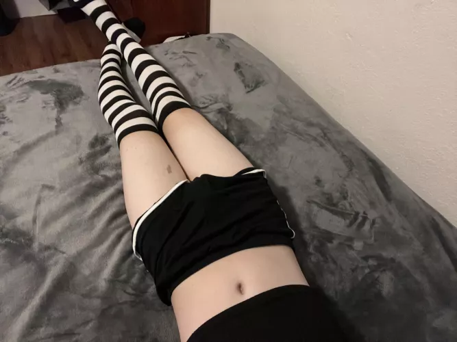 midriff and thighs r the best