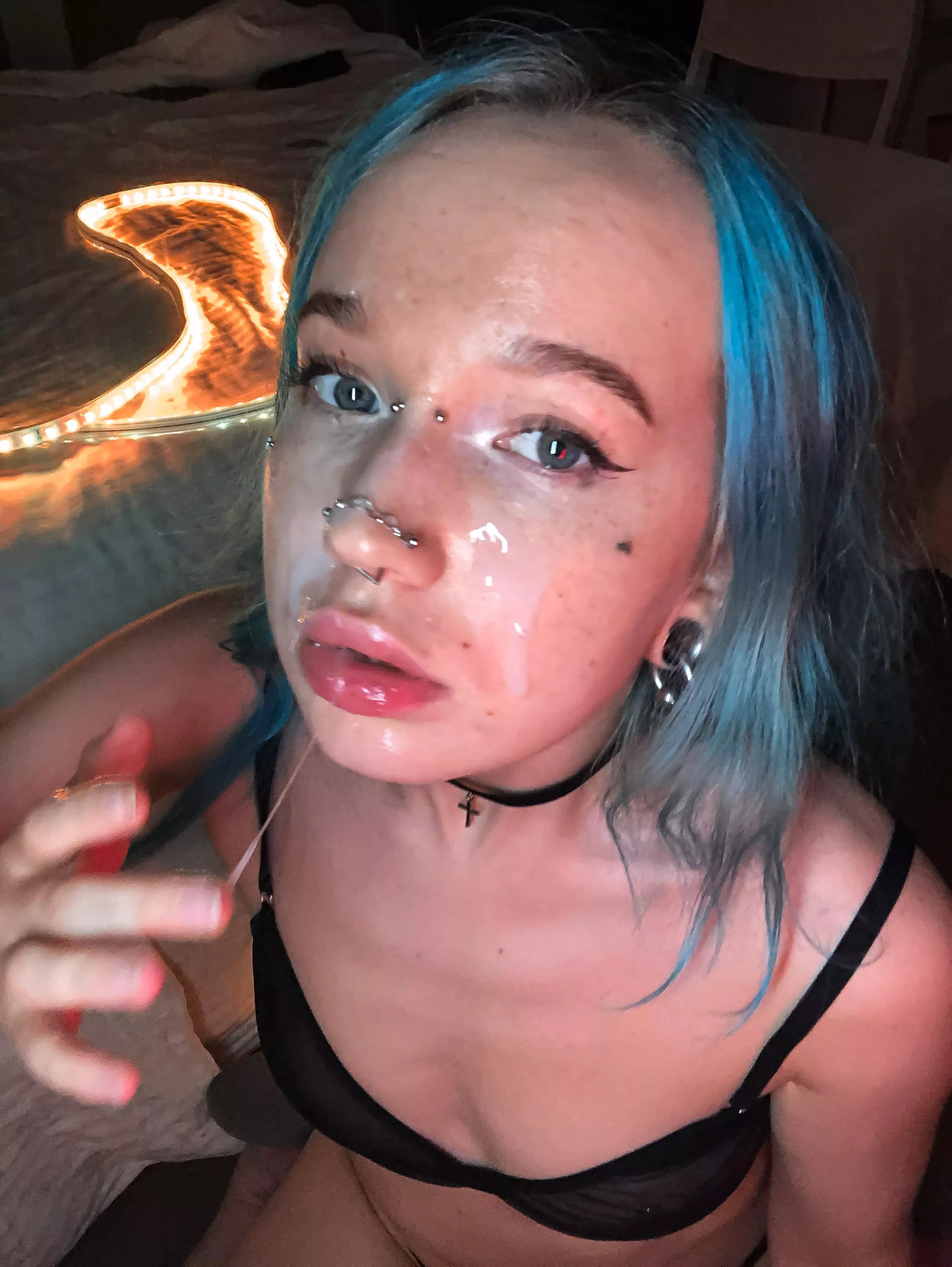 My face is a cum-shooting bag.