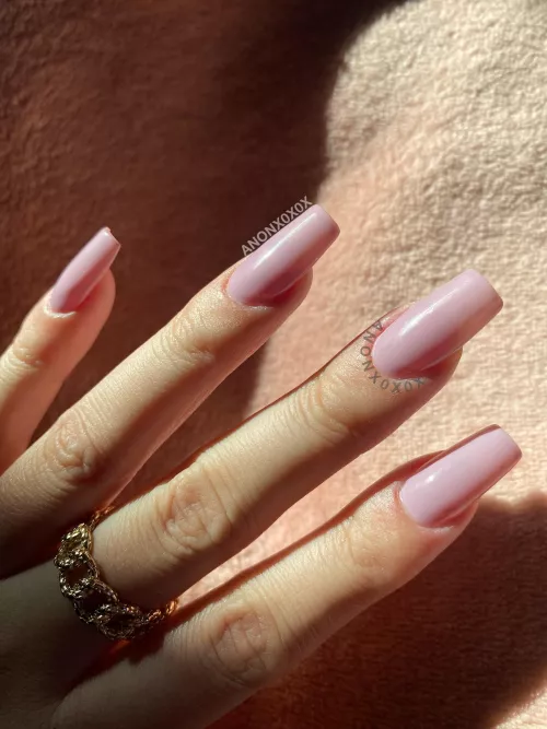 Someone want to give them a little suck? 💗💦