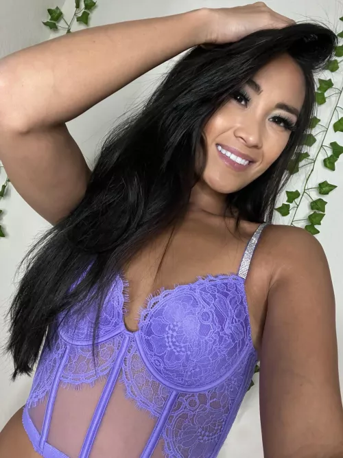 Sunshine(@sunshinesinaxo)