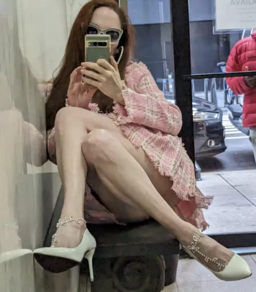 This is a nice milf outfit for Thanksgiving