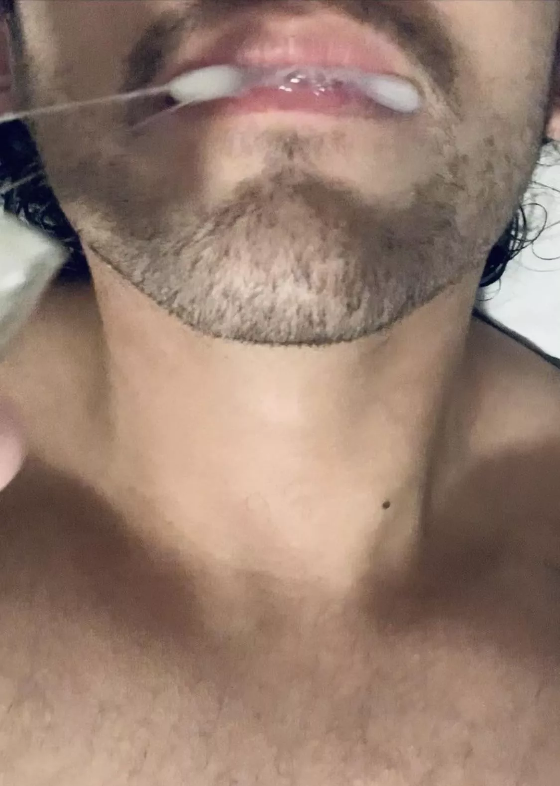 (29) Looking for a roomie who will offer me breakfast like this every morning. Anyone? 😋