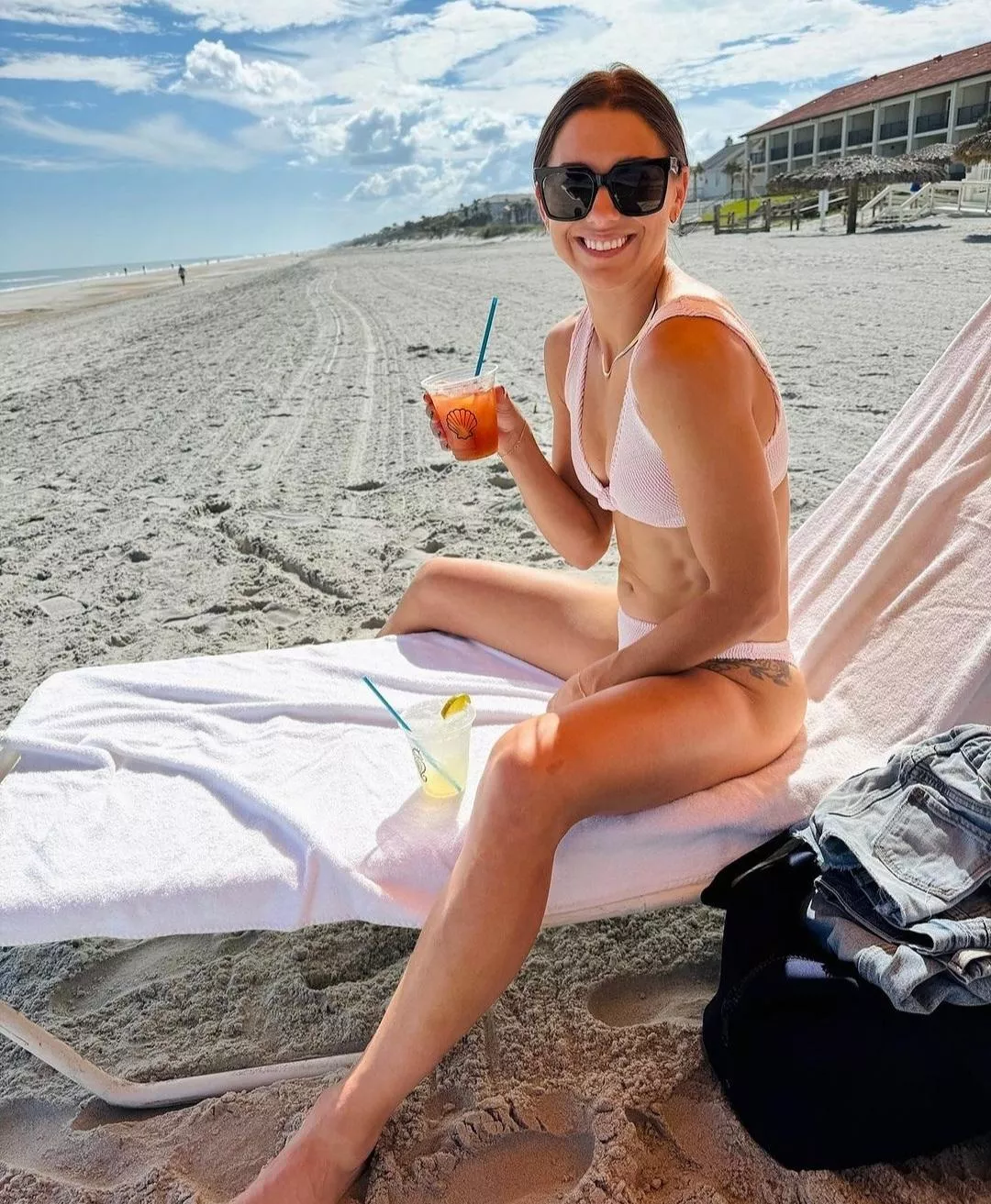 Alex Morgan - American football player