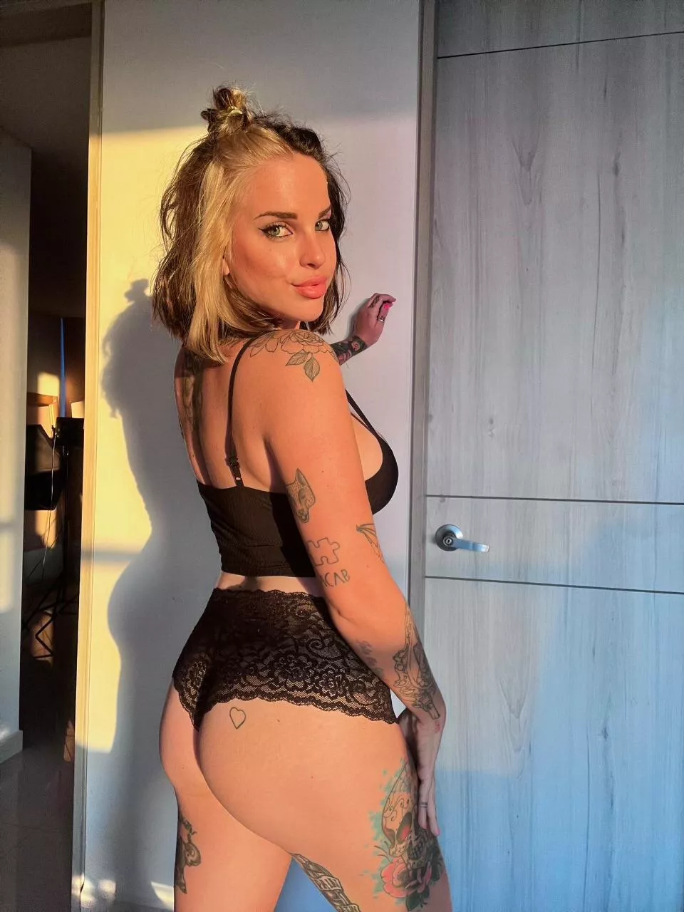 are you ready to eat? (F)