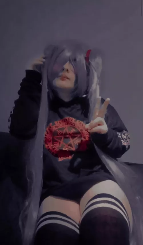 Bro think he cute 💀