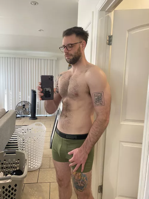 Can I come over for thanksgiving? I’ll bring the stuffing.🦃