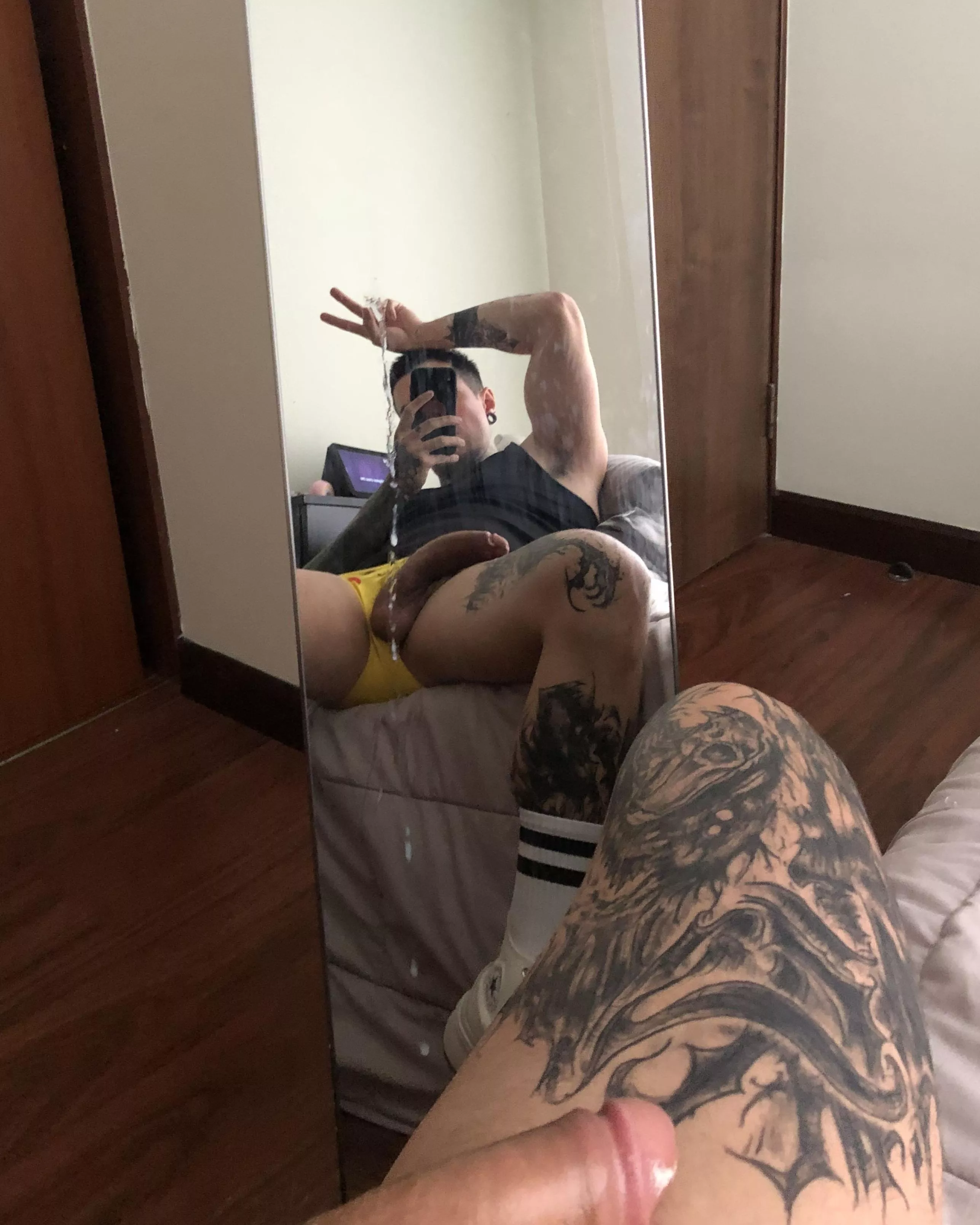 Can you help me clean this mess?