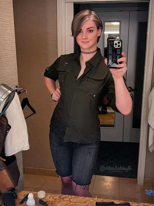 Continuing to embrace my jock to soccer mom aesthetic this month 😜