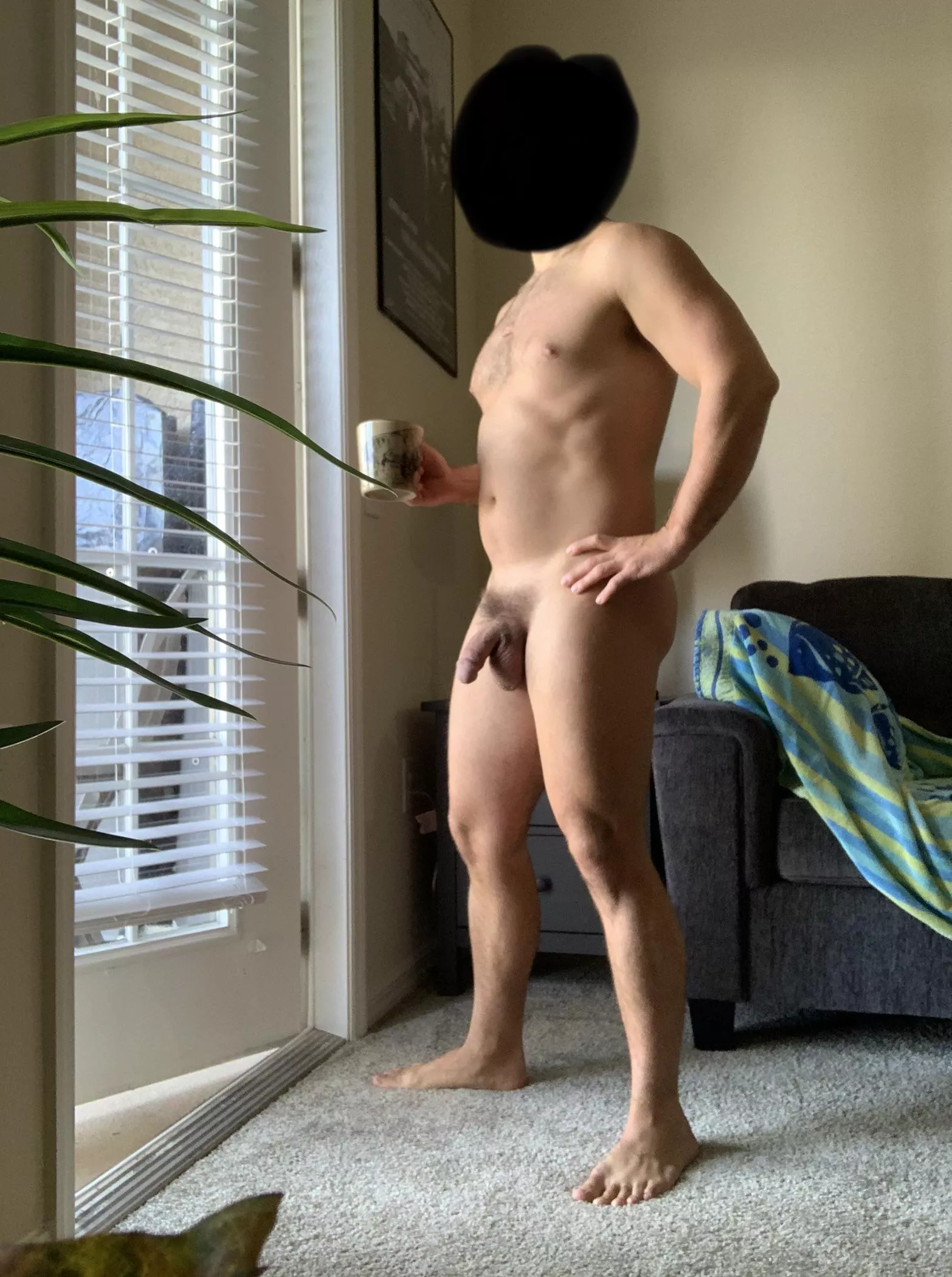 Cooler air flowing today, does feel like fall today. Happy Thanksgiving! 🦃