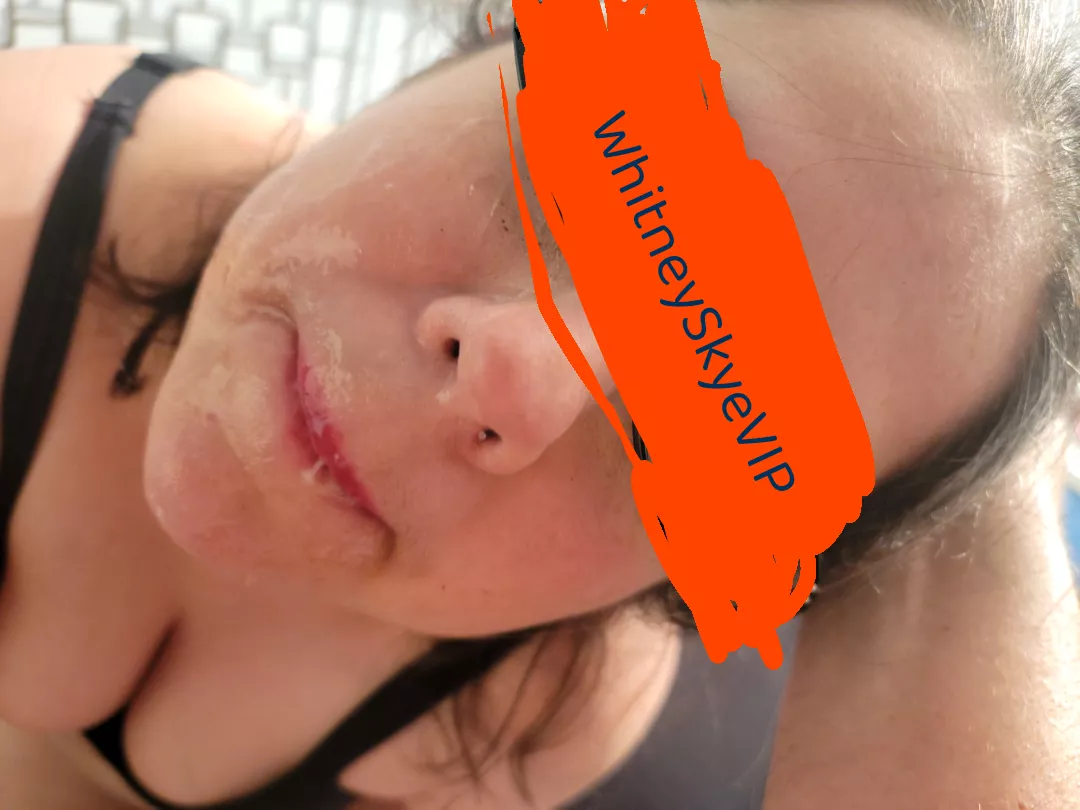 Cum on my face and now I'm ready for my Thanksgiving stuffing!