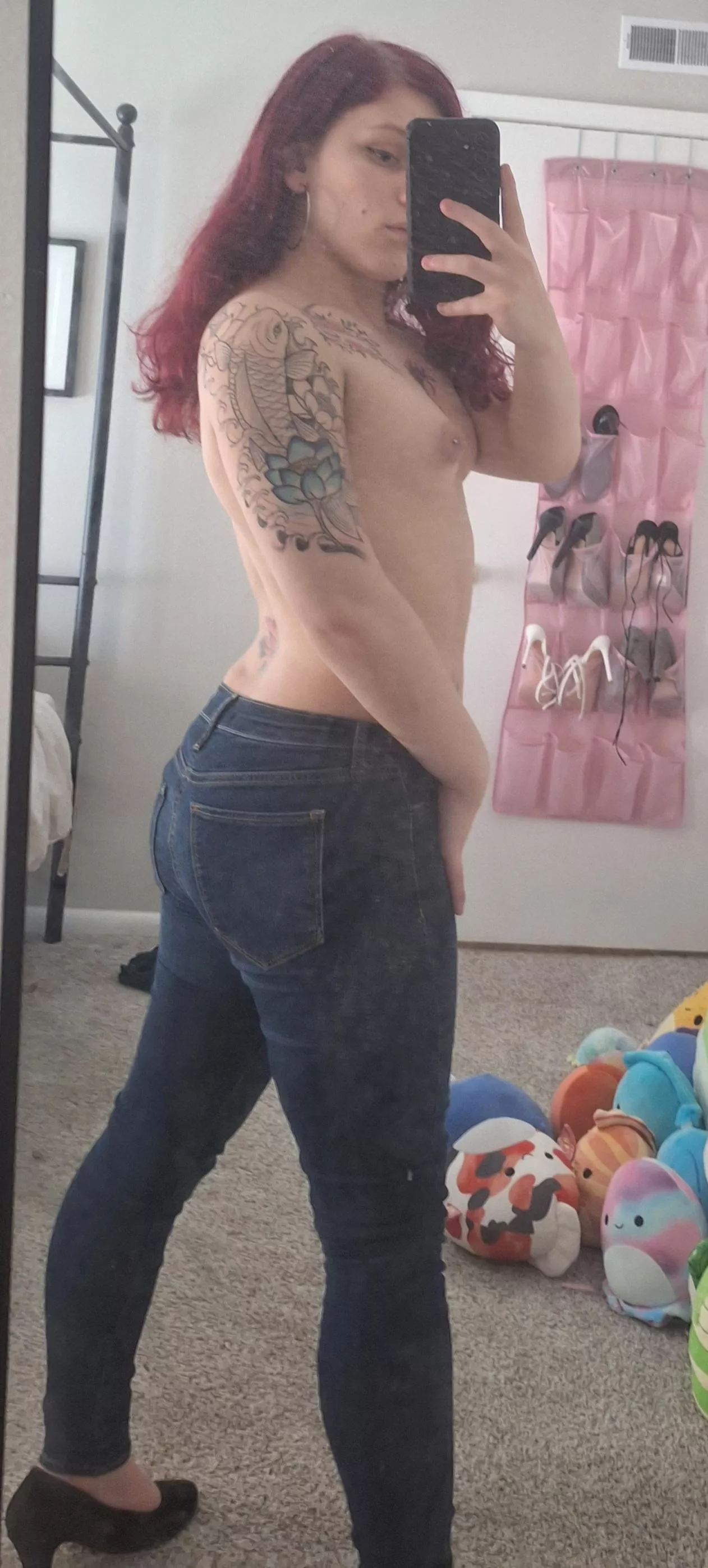 Do you like my tight jeans or my puffy nips more?